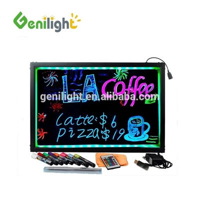 Aanpasbaar schrijfbord met LED-boodschappen Verlichtingsbord met verwijderbaar neonbord